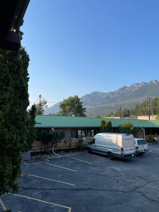 Destination Inn Рейдиъм Хот Спрингс Екстериор снимка